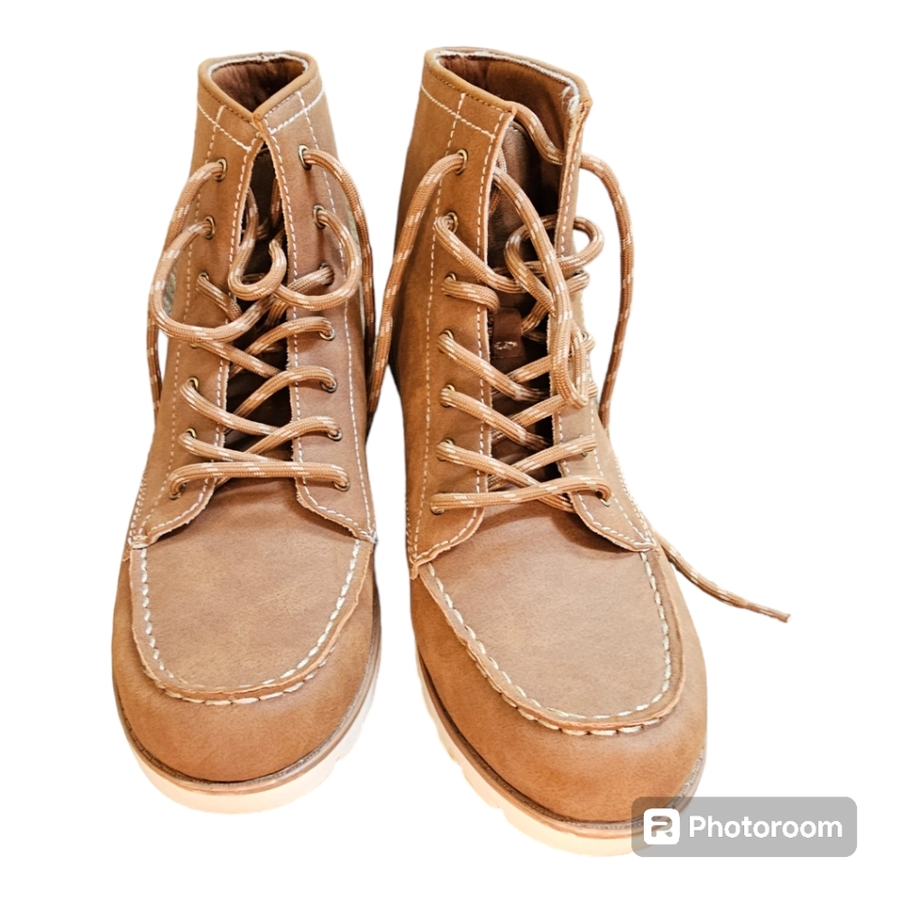 St. Johns Bay Womens Boots, Brown Womens Size 10 - Picture 2 of 4